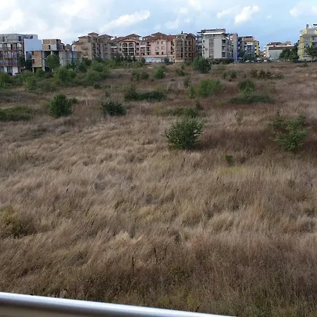 Pearl Sunshine Appartments דירה