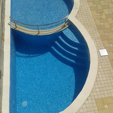 Апартамент Pearl Sunshine Appartments Приморско