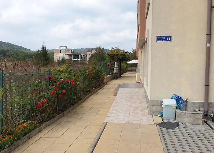 Pearl Sunshine Appartments * Πριμόρσκο